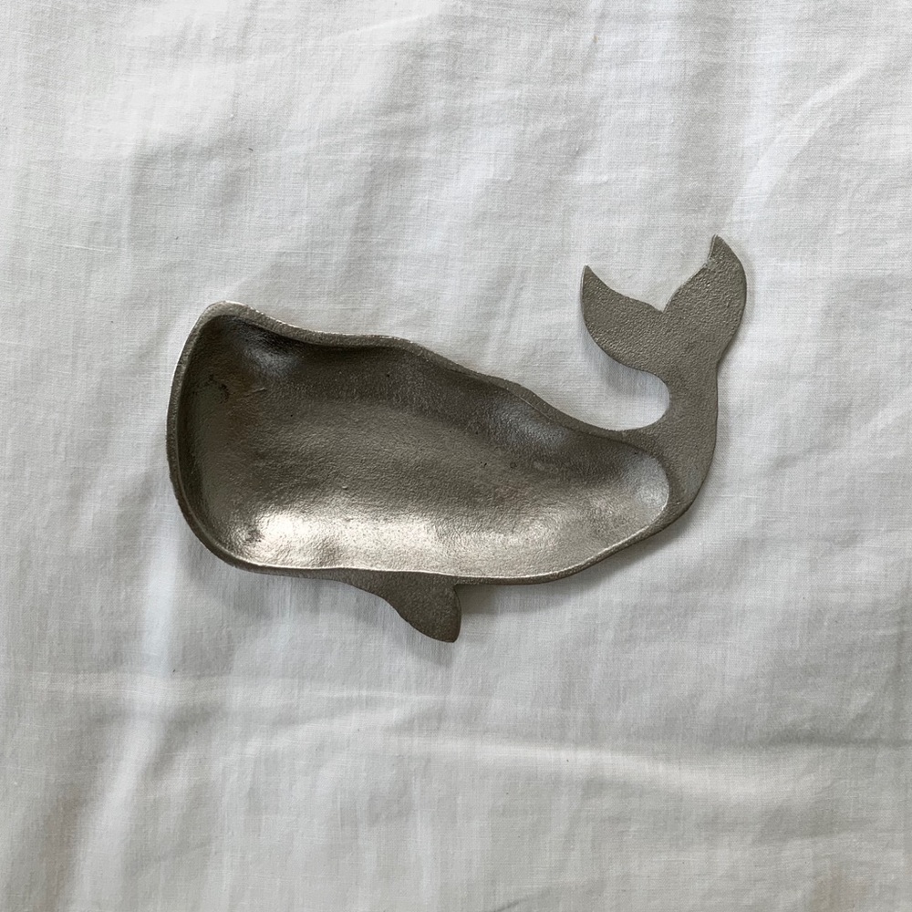Cute metal whale dish